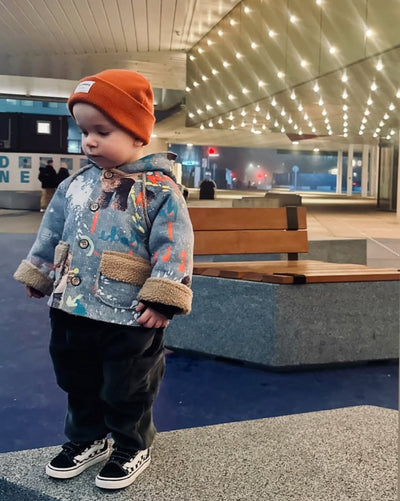 "Kids Fashion: A Stylish Guide to Dressing Your Little Ones with Love and Creativity"