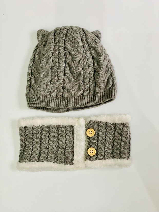 Grey Hat & ￼Neck Scarf
