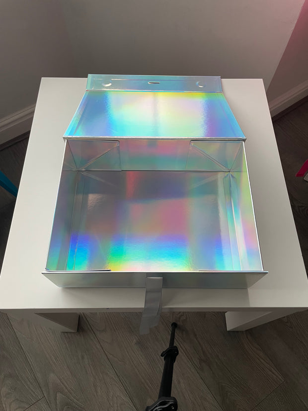 Iridescent gift box